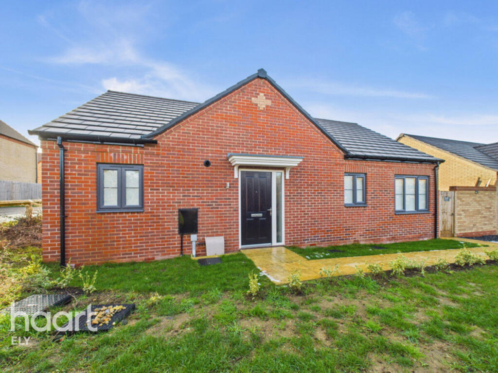 2-bed detached on Newnham Chase, Littleport, £290,000