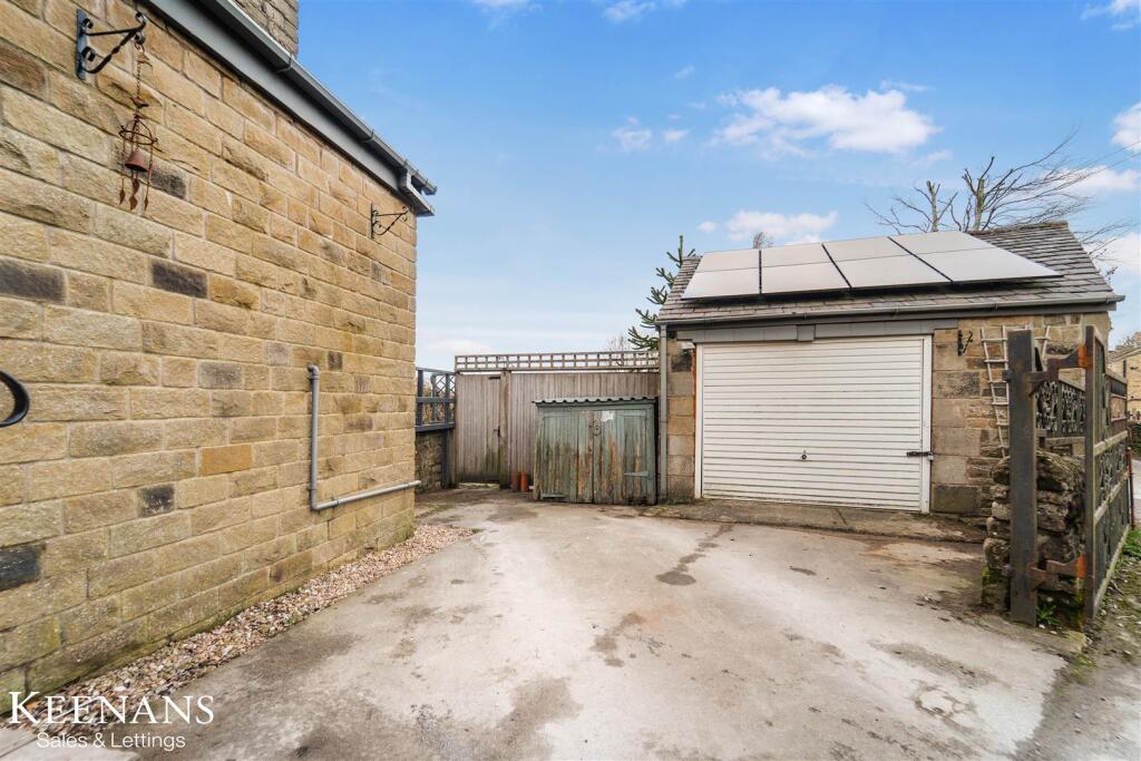 Additional image 17 of New Row, Winewall, Colne