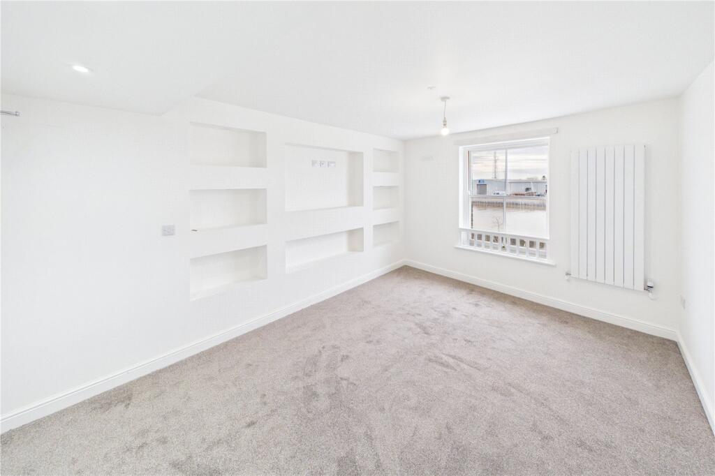 Main image of property: South Quay, Great Yarmouth, Norfolk, NR30