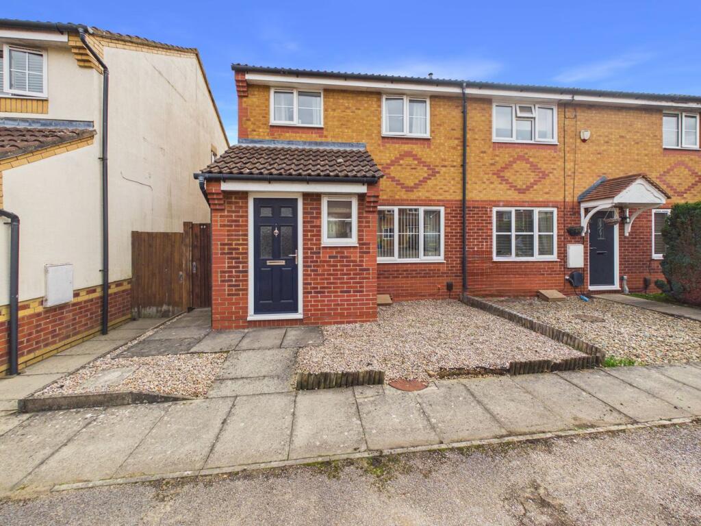 Main image of property: Weavers Green, Sandy, SG19