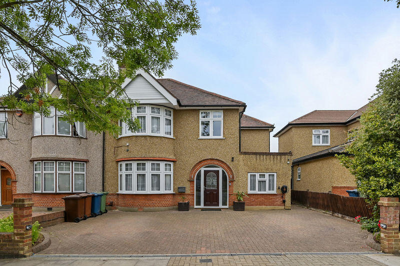 Main image of property: Hillview Gardens, Harrow