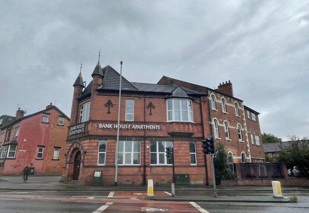 Main image of property: Flat 5, Bank House Apartments, Gledhow Road, Leeds, LS8