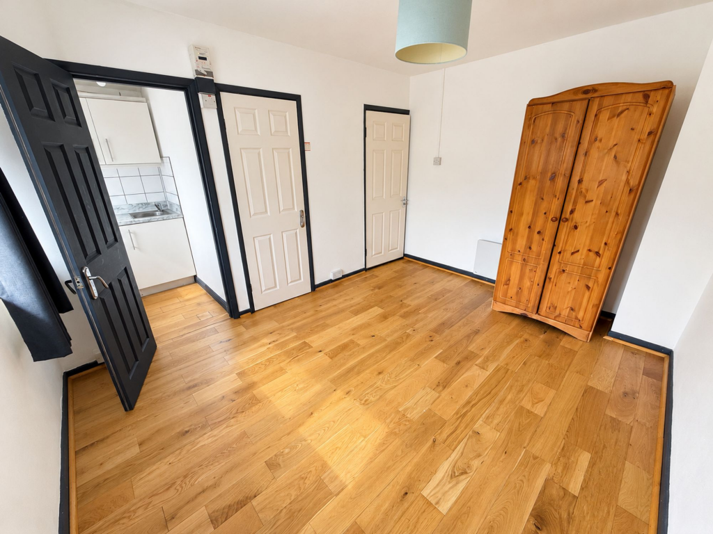 House in Bristol - View 2