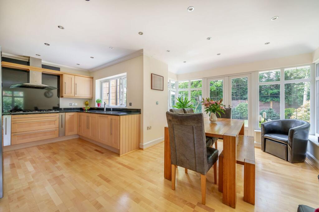 House in Mole Valley, Surrey - View 5