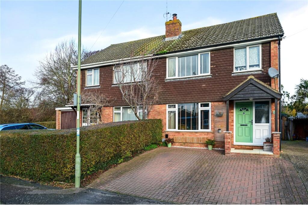 Main image of property: Green Way, Aldershot, Hampshire, GU12