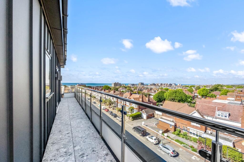 Apartment in Brighton - View 5