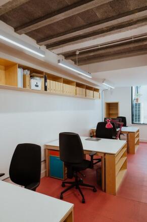 scriberia_open plan office desks.jpg