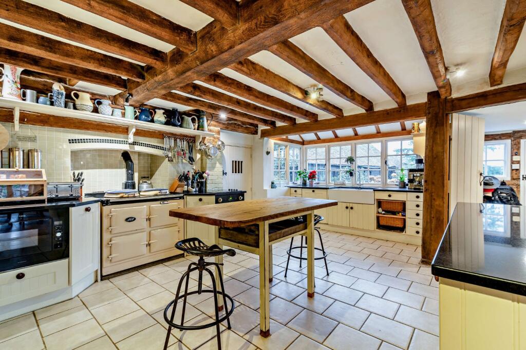 Lyons Road, Slinfold, Horsham, West Sussex photo 4