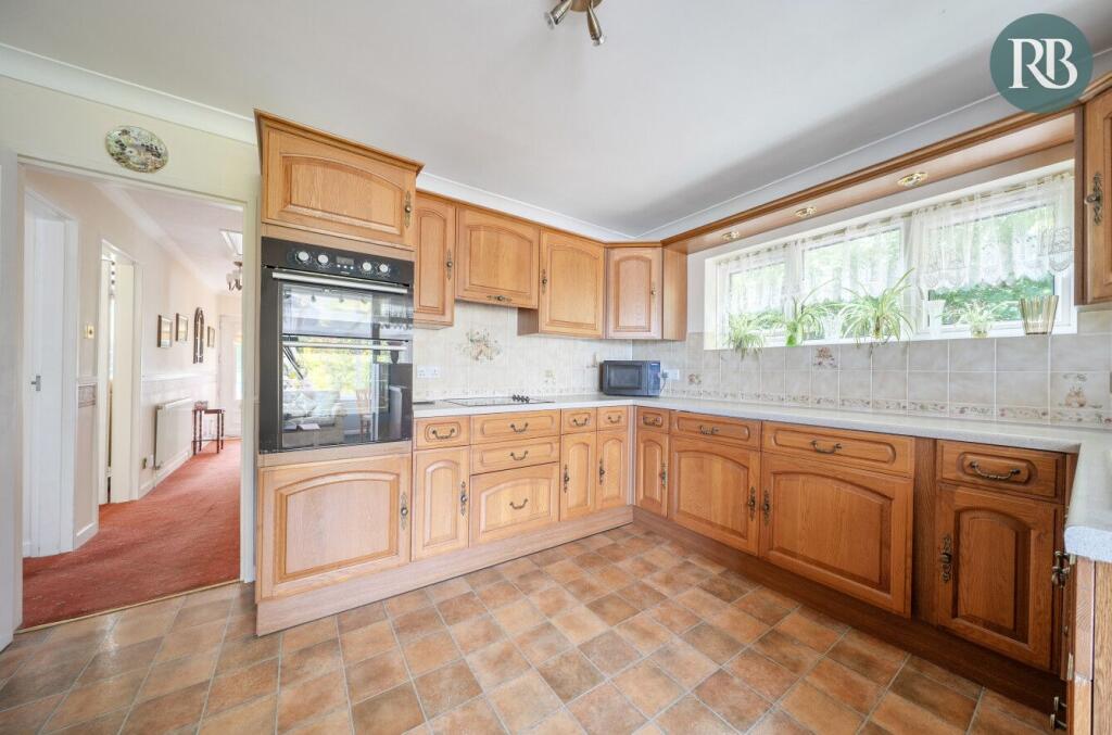 Tottington Way, Shoreham-by-sea, BN43 6HU photo 4