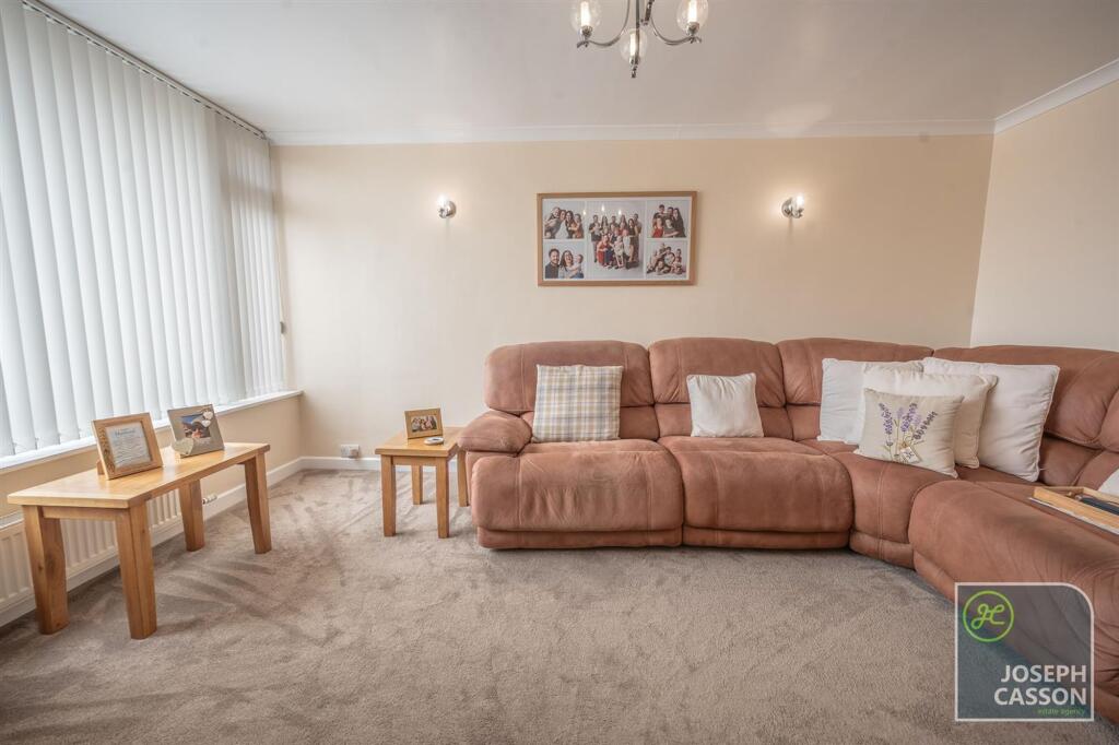 House in Taunton - View 3