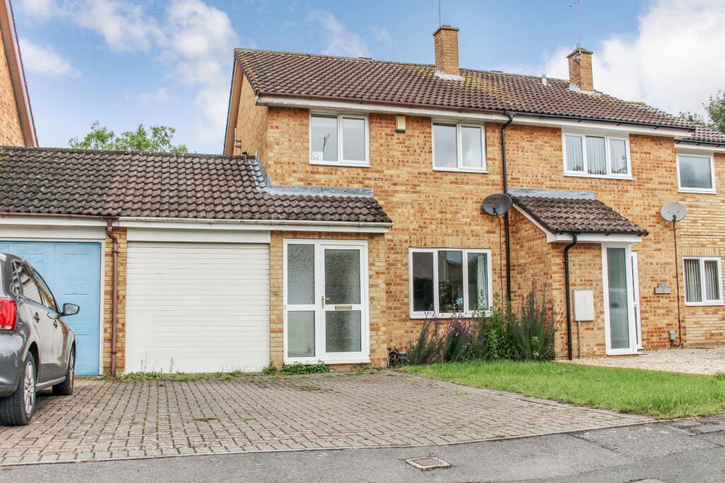 Main image of property: Betony Close, Swindon, SN25