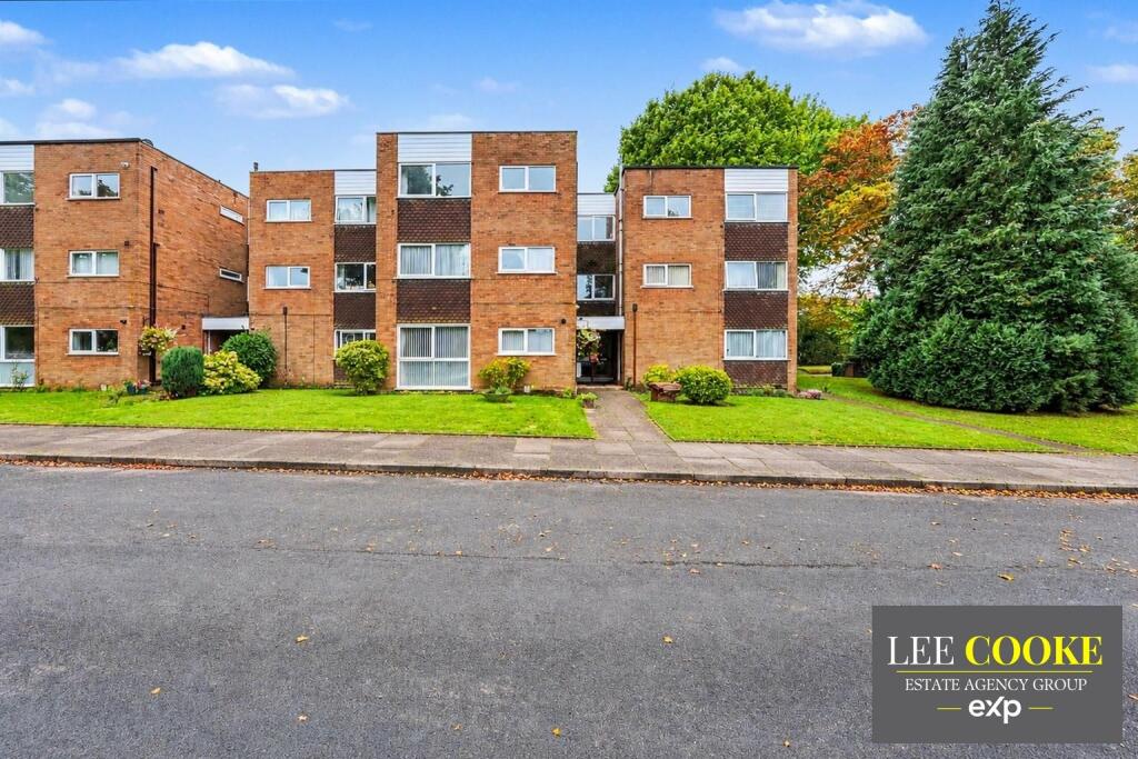 Main image of property: The Courtlands, Off Newbridge Crescent, Tettenhall, Wolverhampton, WV6 0LT