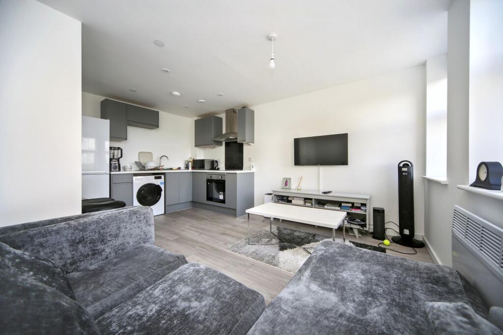 Apartment in Wigan - More