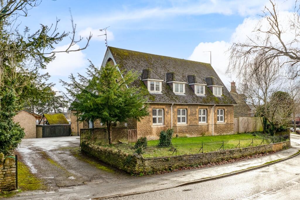 Main image of property: NN15 Church Street, Burton Latimer