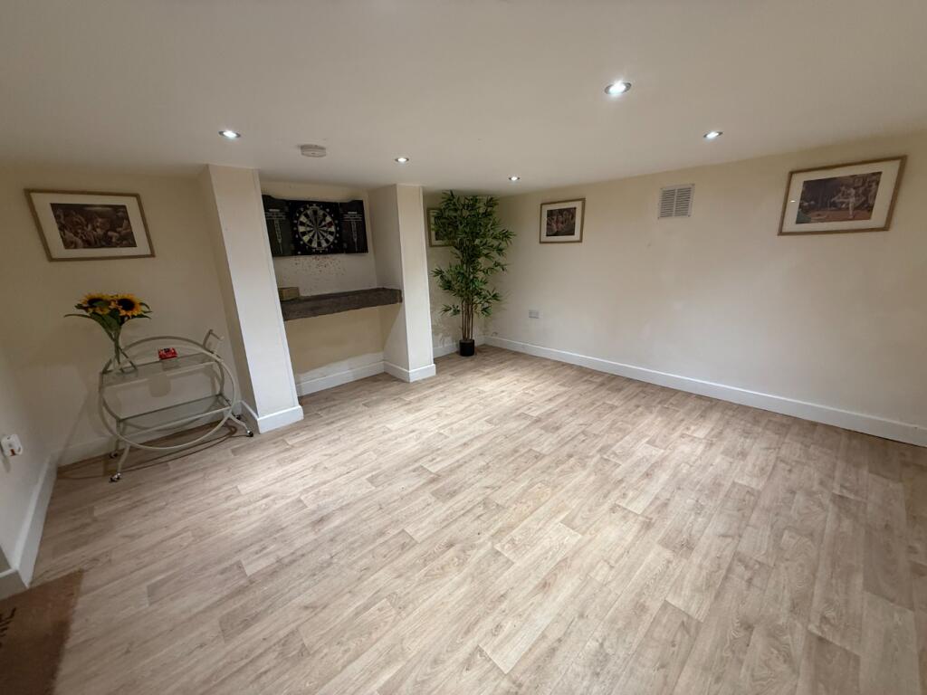 House in Bradford - View 3