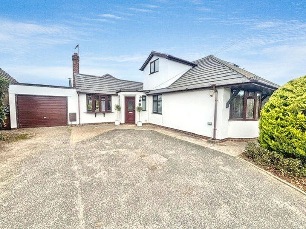 4-bed detached on Green Lane, Bradwell, £400,000