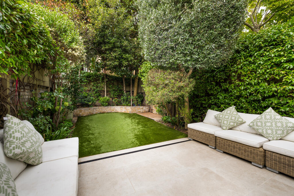 House in London - More