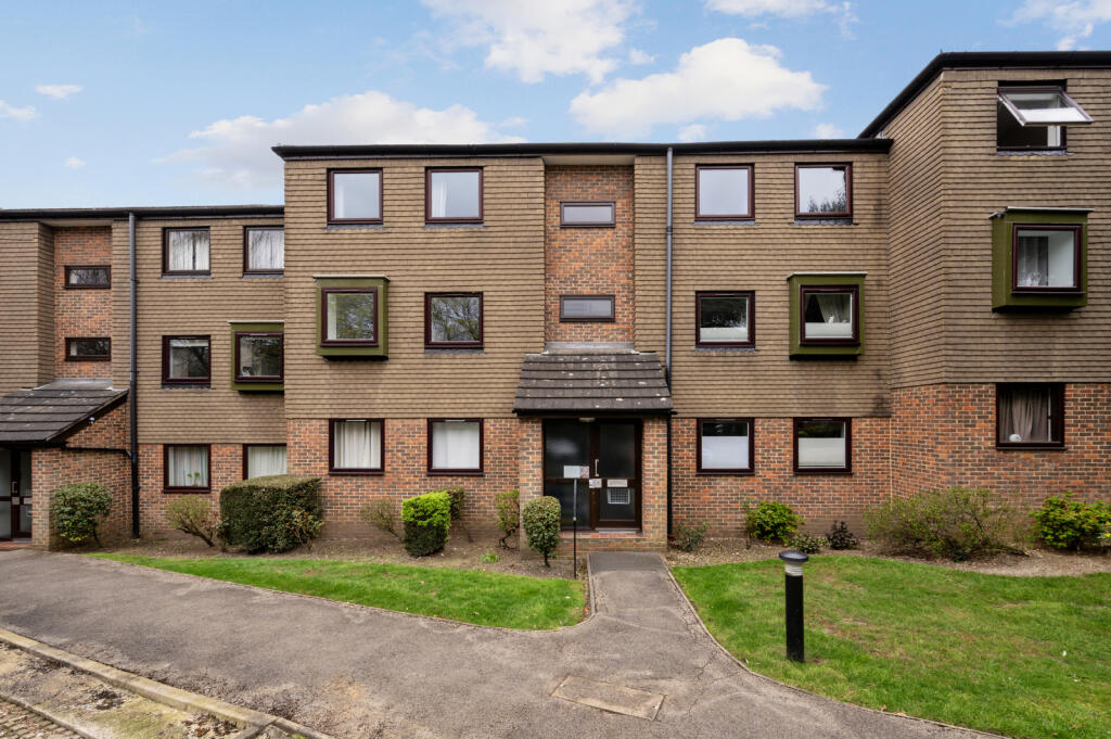 Main image of property: Edge Hill, London, SW19