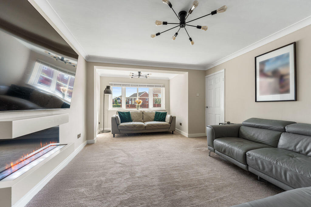 House in Grimsby, Waltham - View 2
