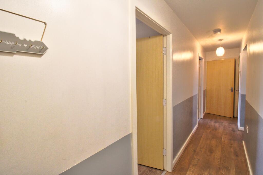 13, Acklington Court photo 3