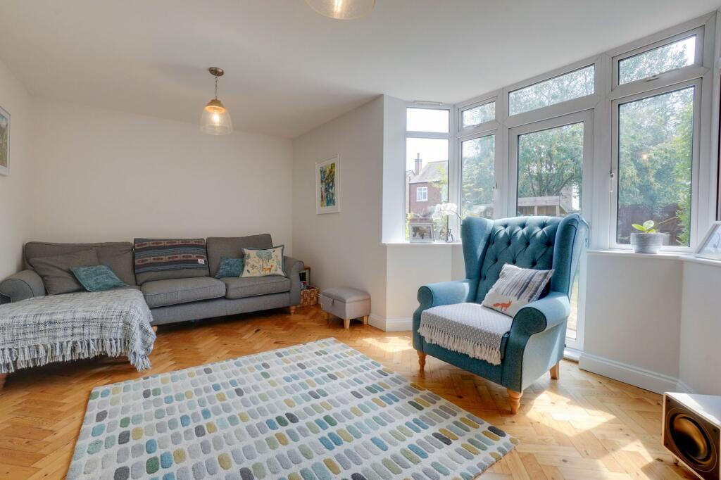 House in Oadby and Wigston, Leicestershire - More
