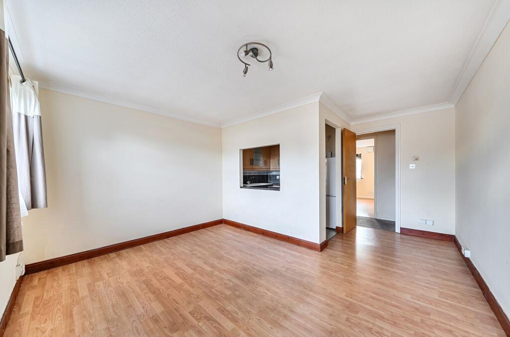 Meon Close, Petersfield, GU32 - View 2