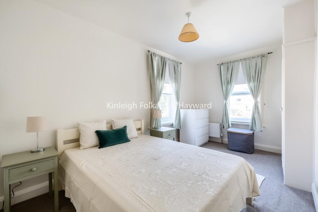 Apartment in London - View 2