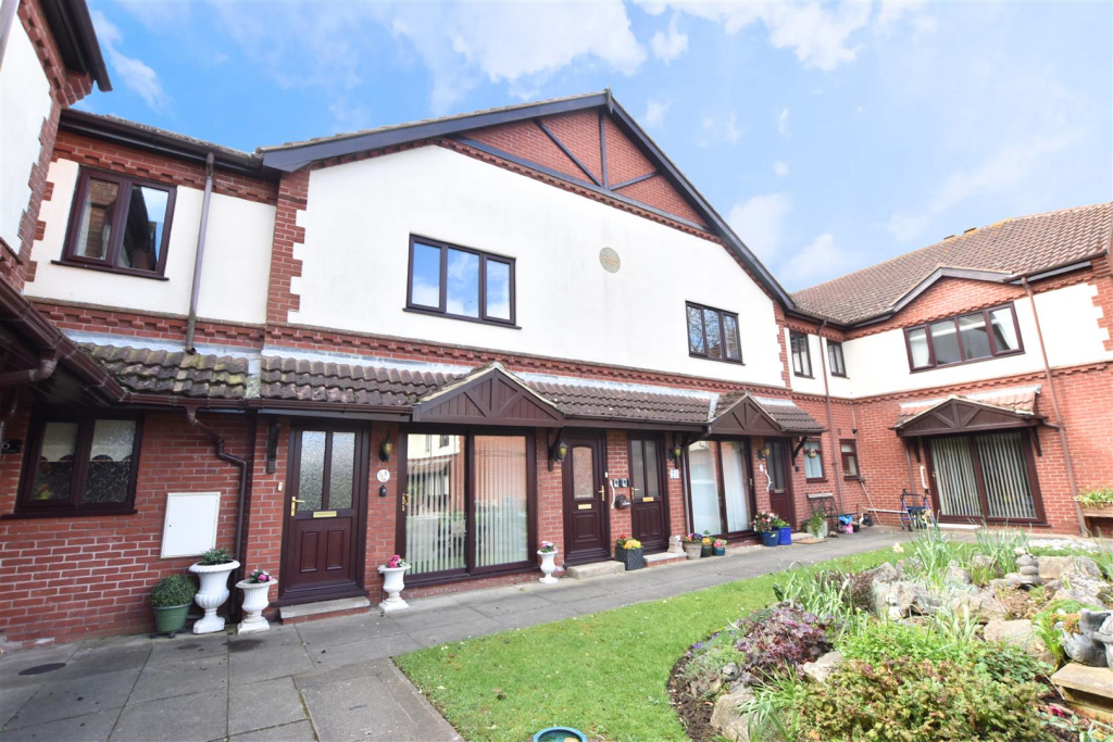 Main image of property: Lilac Court, Springfield Park, Grimsby