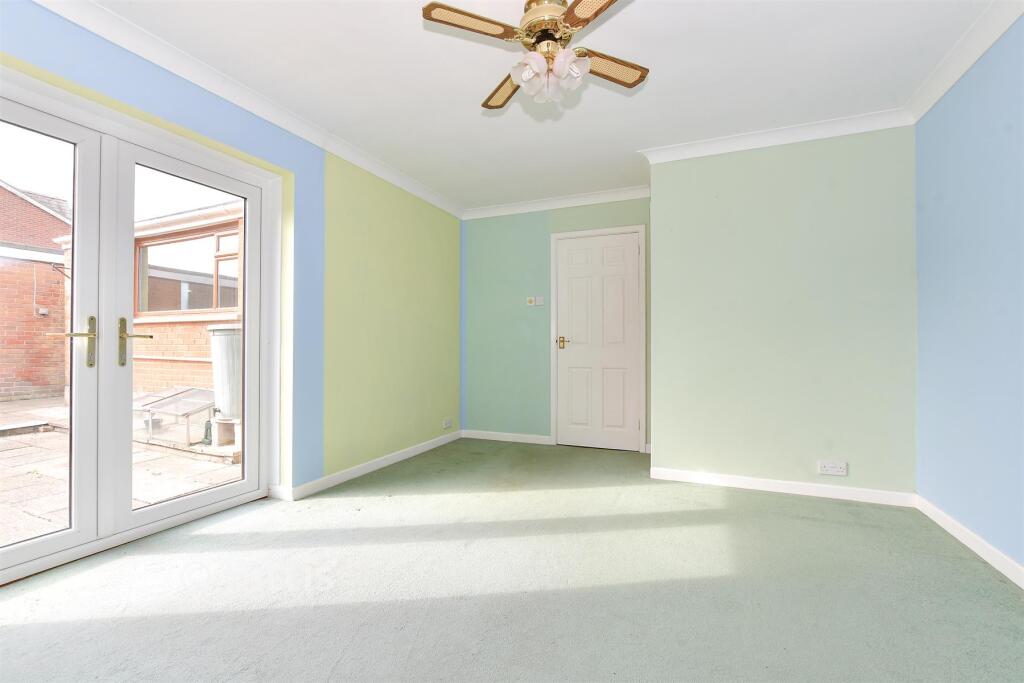 House in Ventnor, Godshill - More