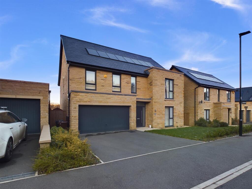 Main image of property: Linnet Way, Stannington, Sheffield