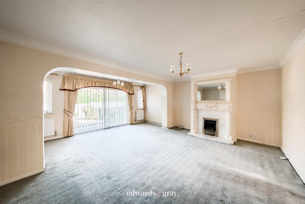 Castle Drive, Coleshill, B46 3LY photo 2
