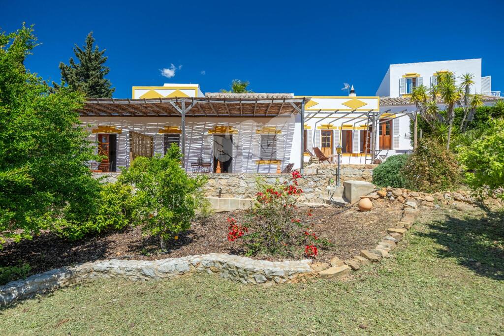 Main image of property: Algarve, Quelfes