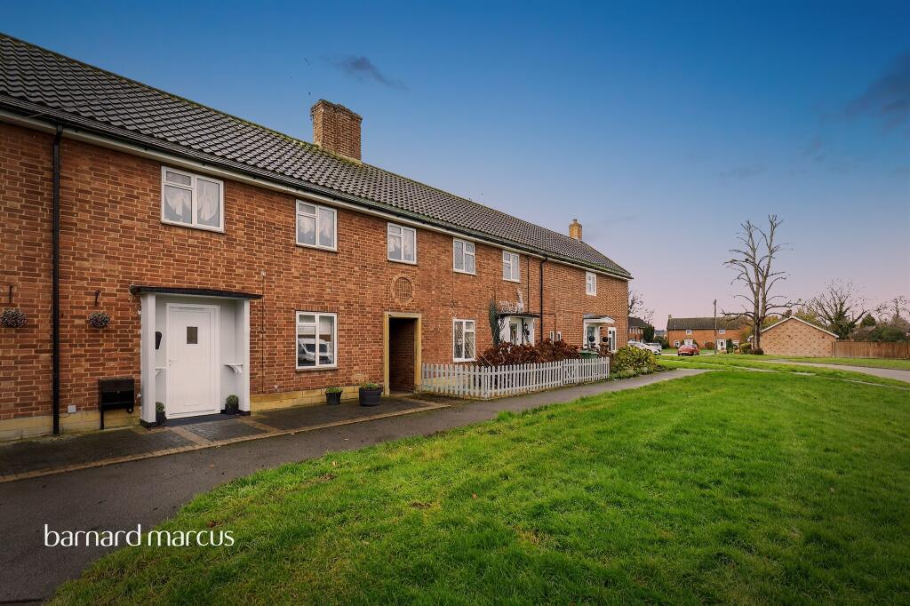 3-bed terraced on Bankside Drive, Thames Ditton, £550,000