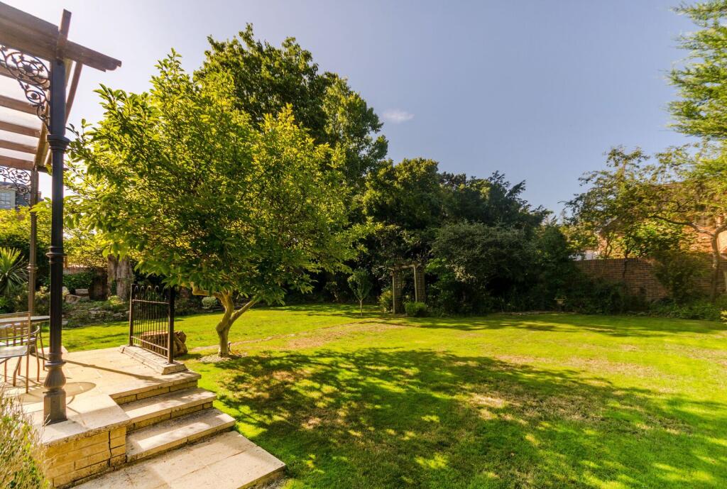 Property photo 9