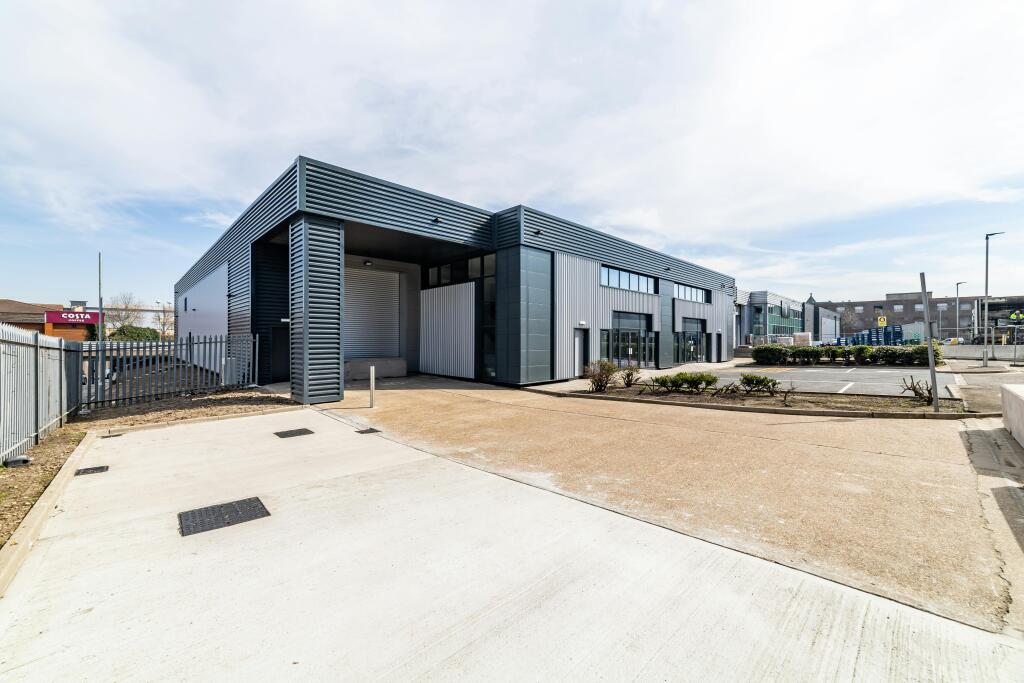 Units 2 and 3 Oxgate Centre41.jpg