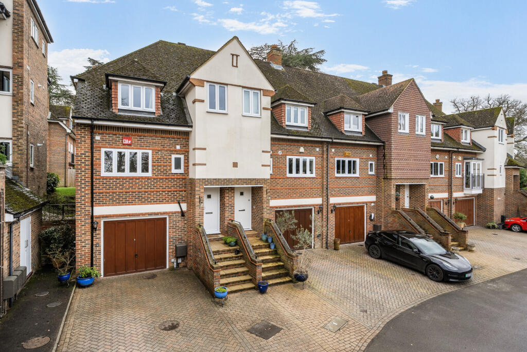 Main image of property: St. Nicholas Crescent, Pyrford, GU22