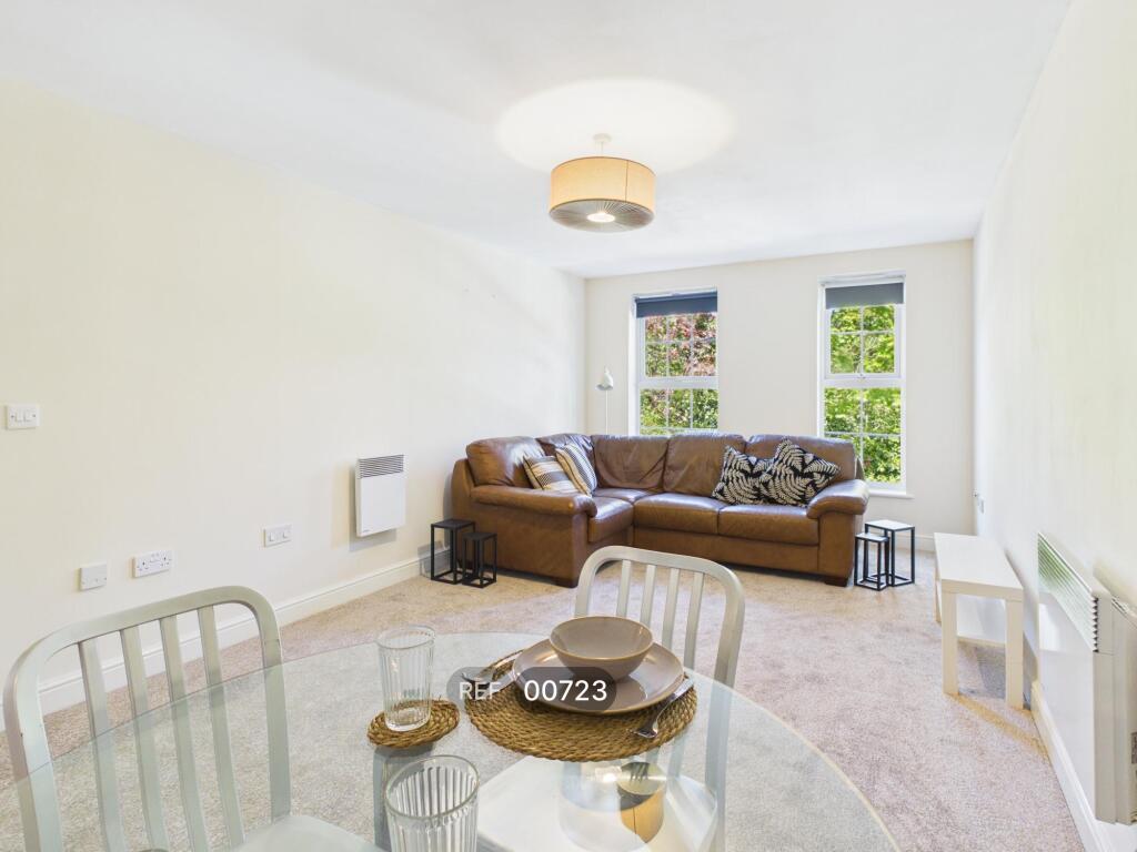 Apartment in Hull - More