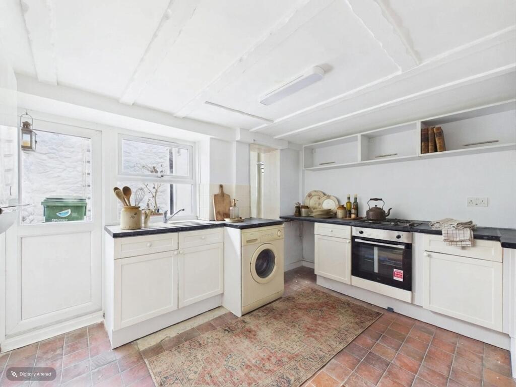 House in Canterbury - View 3