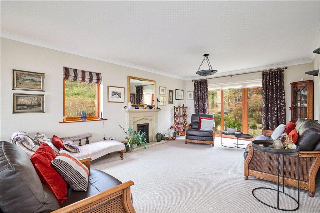 House in Bradford, Ilkley - More