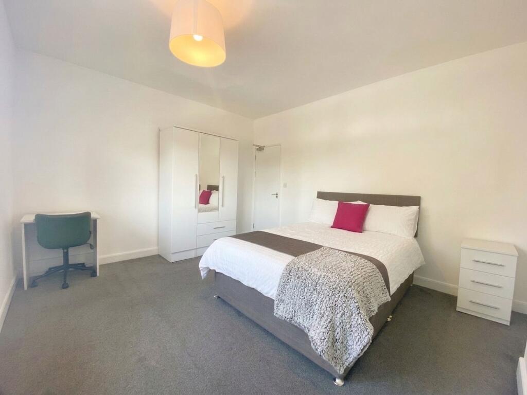 House in Bristol - More