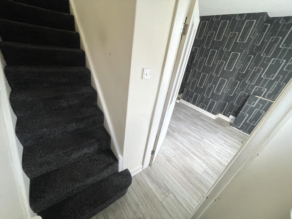 House in Stockport, Bredbury - View 4