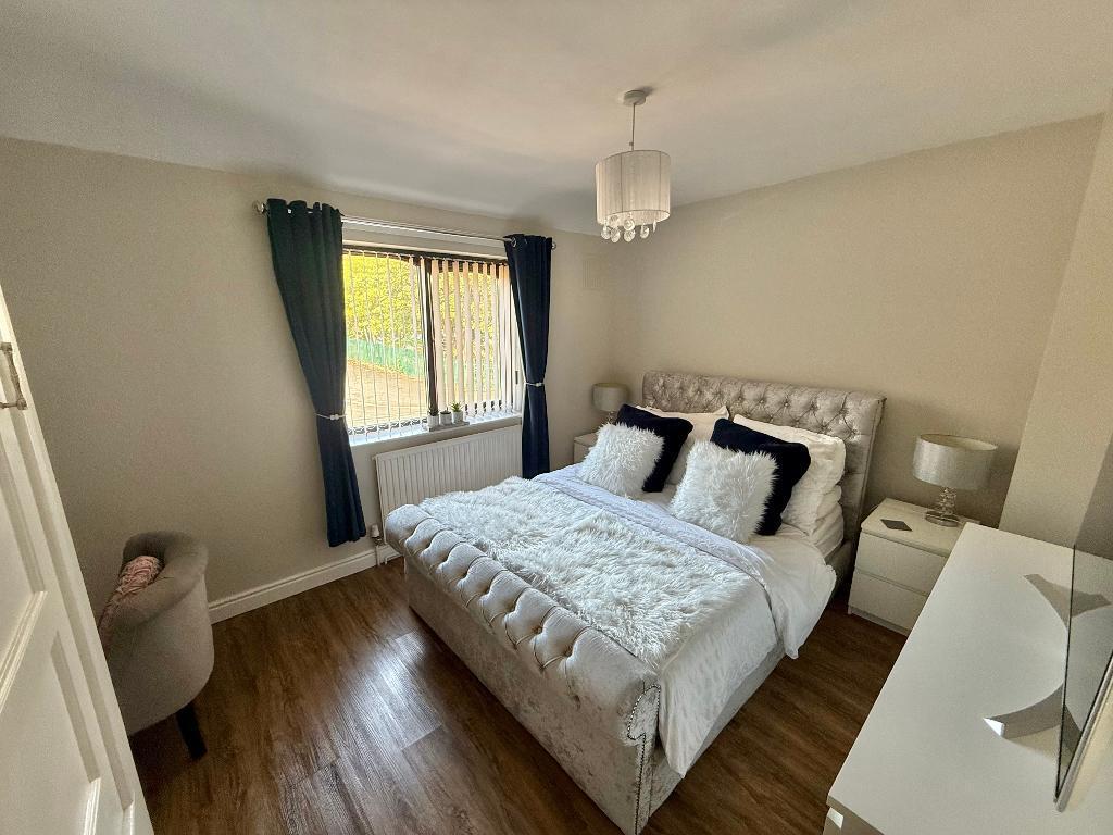 House in Sandwell, West Midlands - More