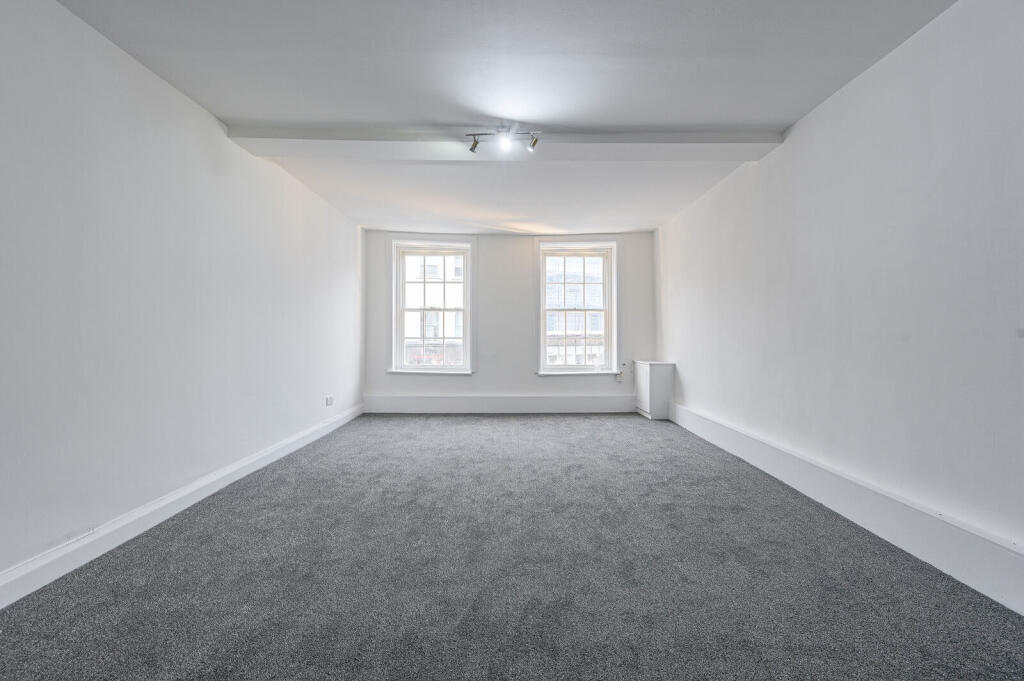 Apartment in London - View 3