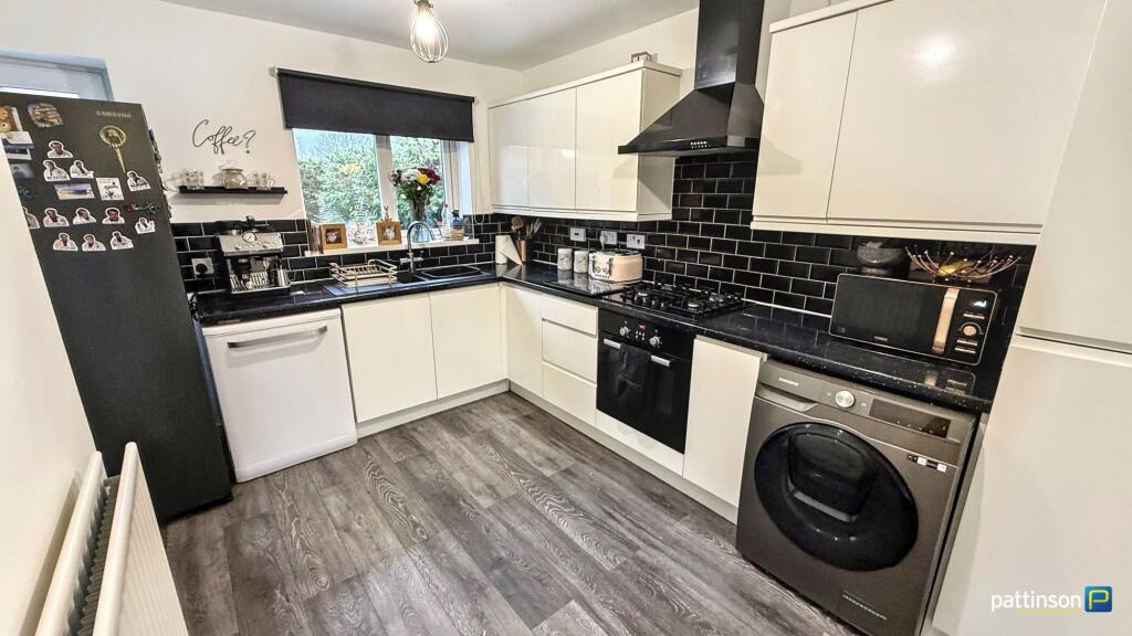 Larchwood Drive, Fallowfield, Ashington, Northumberland, NE63 9FG photo 3