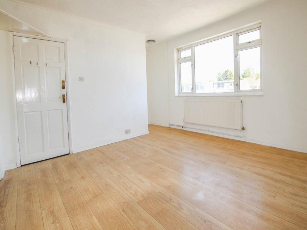 Apartment in Southall - View 2