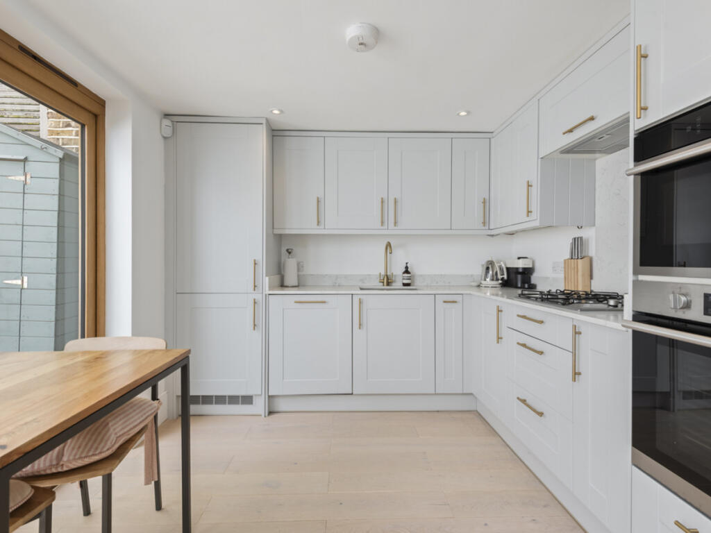 House in London, Wandsworth - View 5