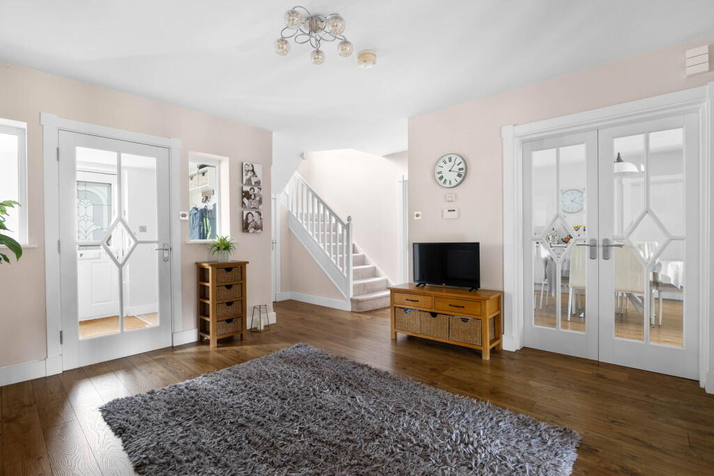 House in Worcester - View 5