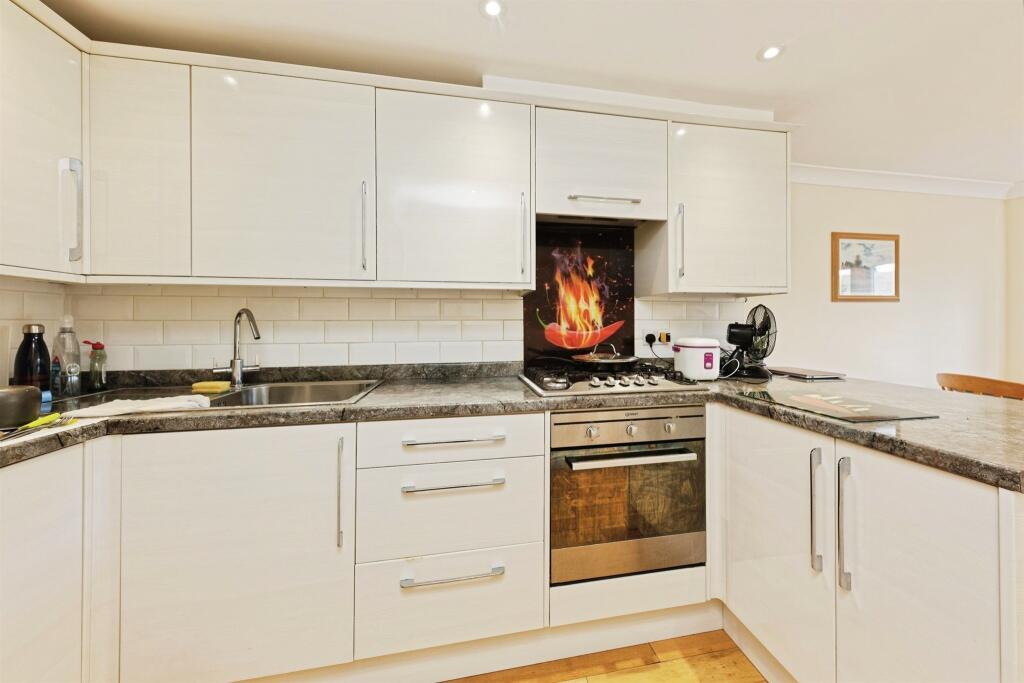 House in Canterbury - View 5