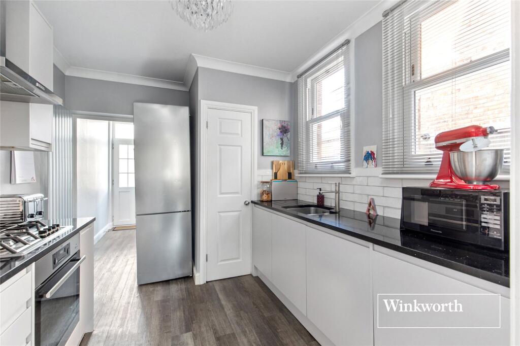 House in London - View 5