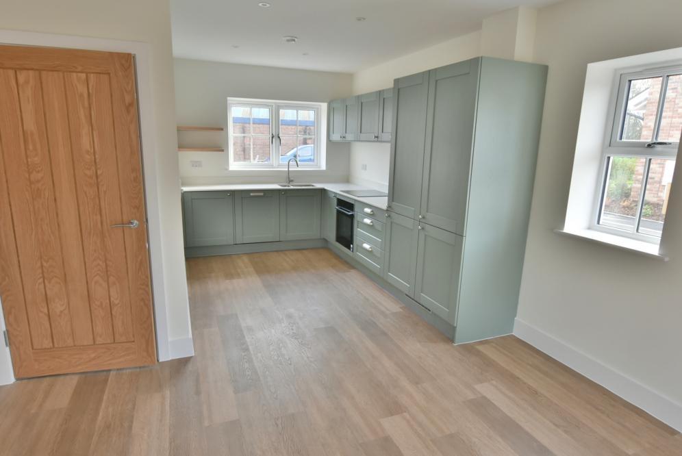 Churchill Gardens, Sturminster Marshall, BH21 4GJ photo 3